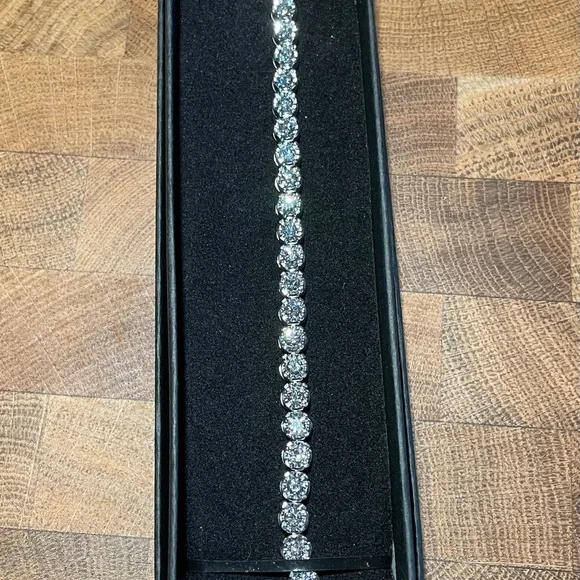 5 carat HPHT lab diamond tennis bracelet in .925 silver